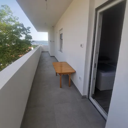 Apartma Larissa
